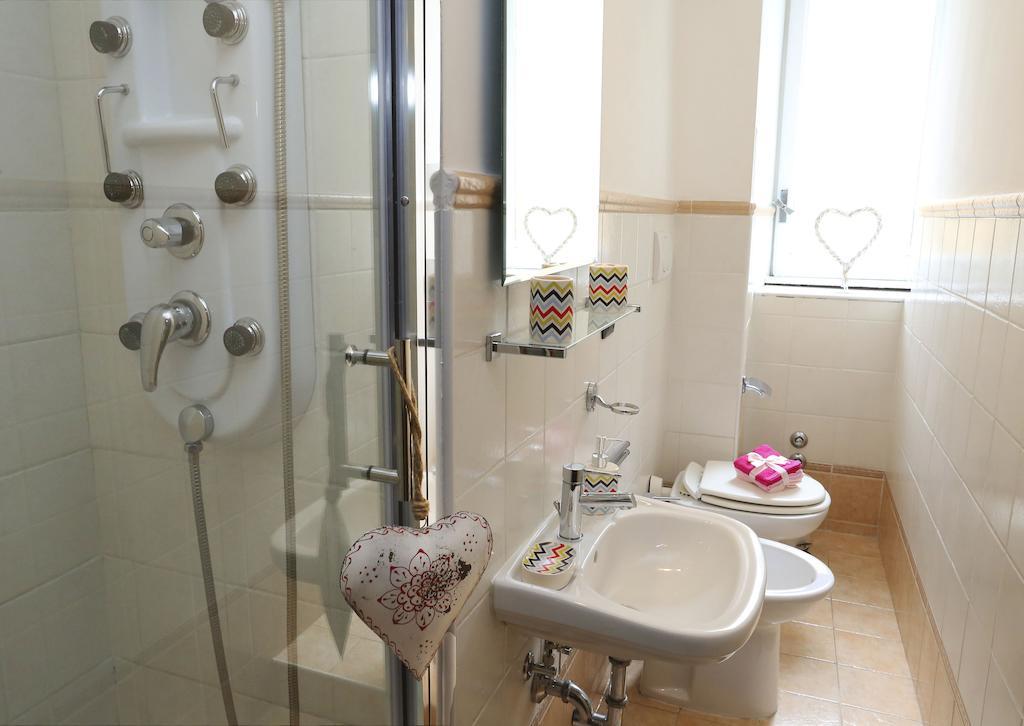 Caracciolo Guest House Rome Room photo